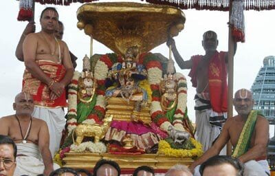 Kalpavriksha-కల్పవృక్ష వాహనం పై దర్శనమిస్తున్న స్వామివారు