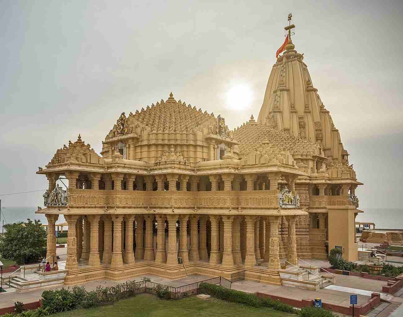 Somnath Jyotirlinga Temple History Darshan Travel Guide Somnath Jyotirlinga Temple History Darshan Travel Guide