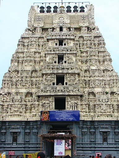 Kamakshi Amman Temple – The Divine Heart of Kanchipuram