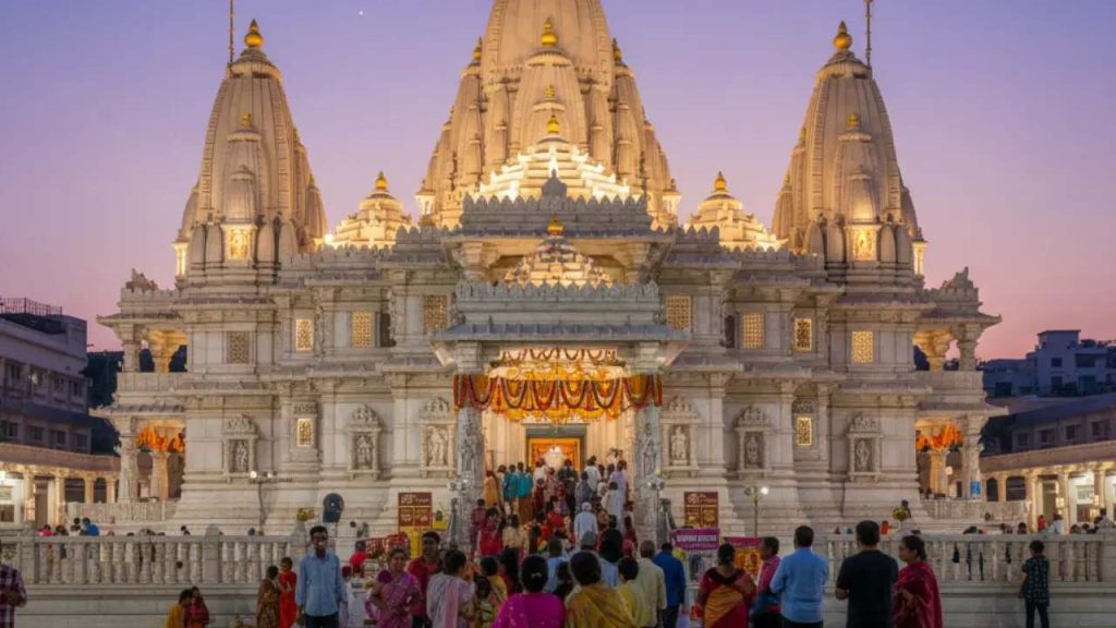 Beautiful evening view of Siddhivinayak Temple Mumbai with devotees
