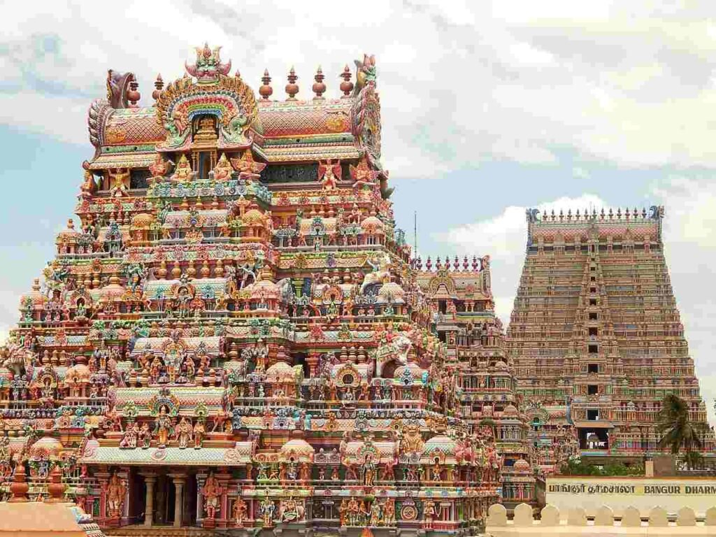 Colorful Dravidian-style gopuram and temple towers of Sri Ranganatha Swamy Temple, Srirangam, Tiruchirappalli.